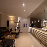 Nidimos מלון דלפי