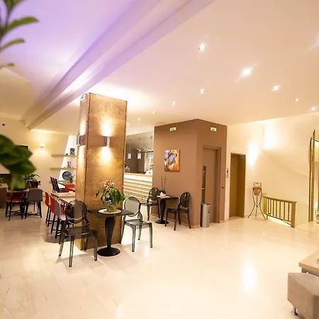 فندق Nidimos 3*
