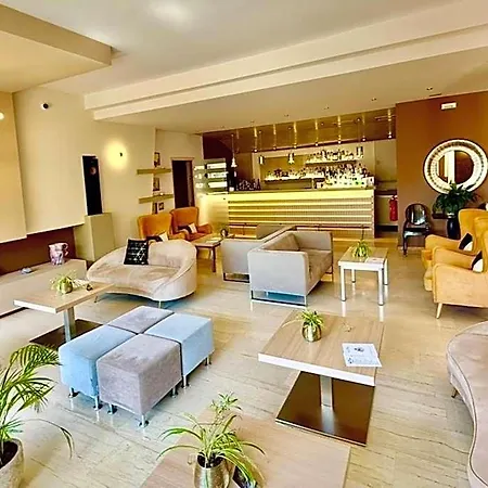 Hotel Nidimos 3*