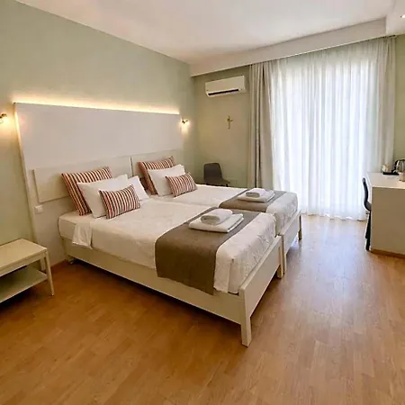 Hotel Nidimos 3*