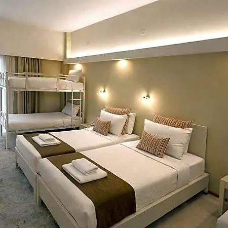Nidimos Hotel 3*